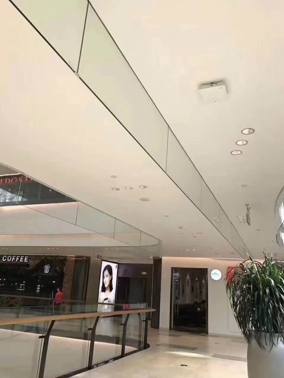 玻璃挡烟垂壁
